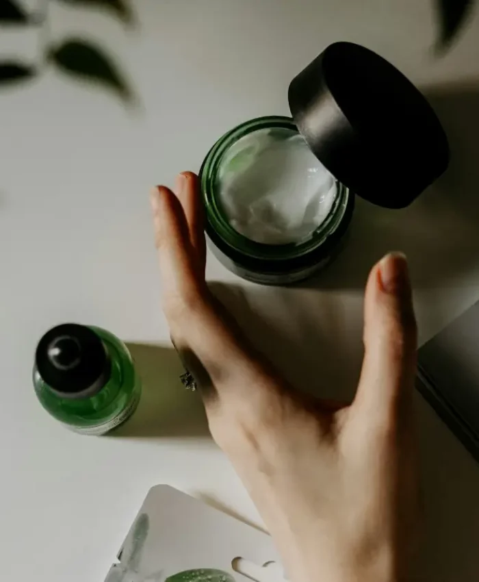Cosmética Natural: Descubre sus Beneficios y Cómo Integrarla en tu Rutina